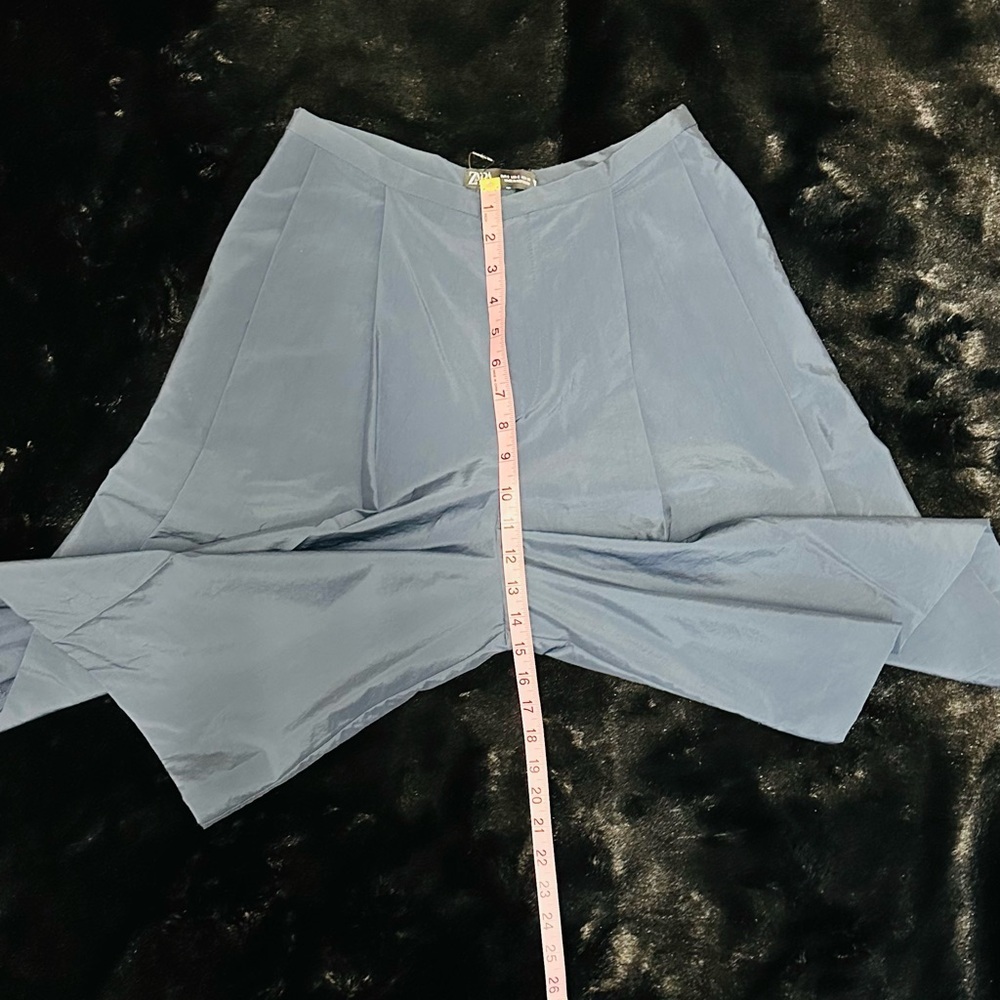 ZARA Ballon Navy Pleated Bermuda Shorts - Picture 5 of 11